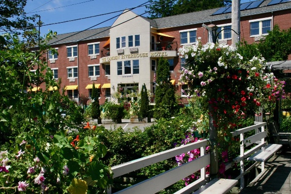 Camden Riverhouse Hotel and Inn image 4